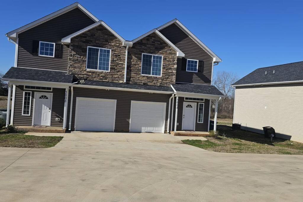 Gorgeous 3 Bedroom Home With Cable Tv In All Rooms & Free Wi-Fi 康科德 外观 照片