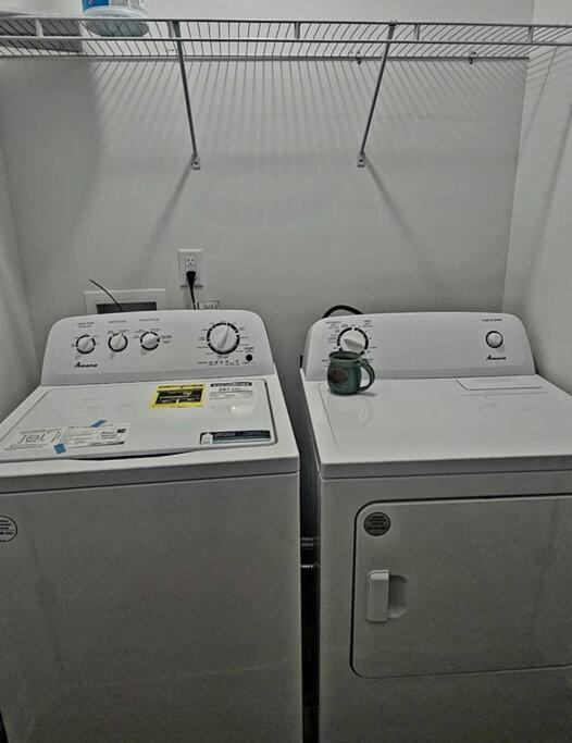 Gorgeous 3 Bedroom Home With Cable Tv In All Rooms & Free Wi-Fi 康科德 外观 照片