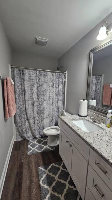 Gorgeous 3 Bedroom Home With Cable Tv In All Rooms & Free Wi-Fi 康科德 外观 照片
