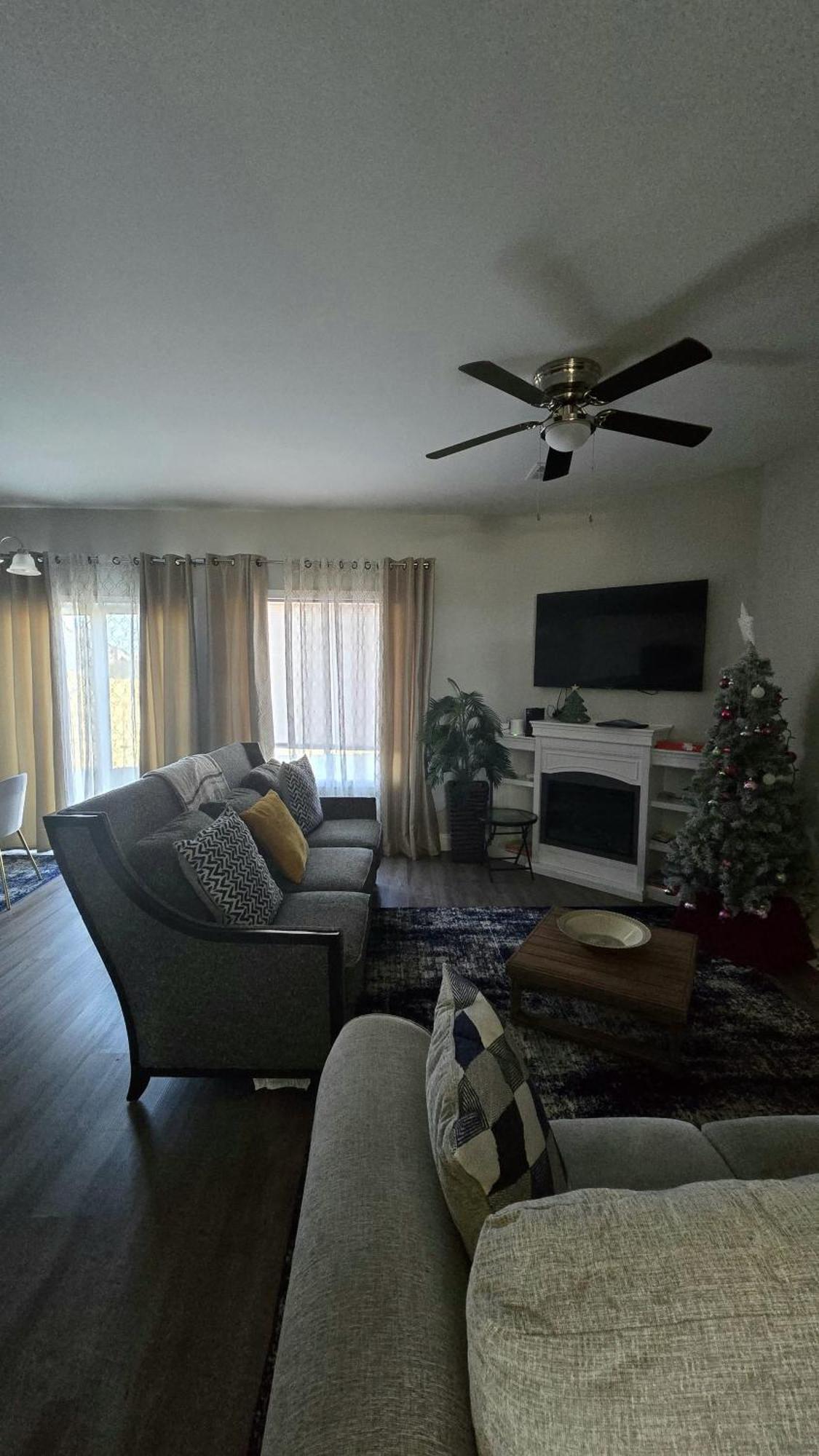 Gorgeous 3 Bedroom Home With Cable Tv In All Rooms & Free Wi-Fi 康科德 外观 照片